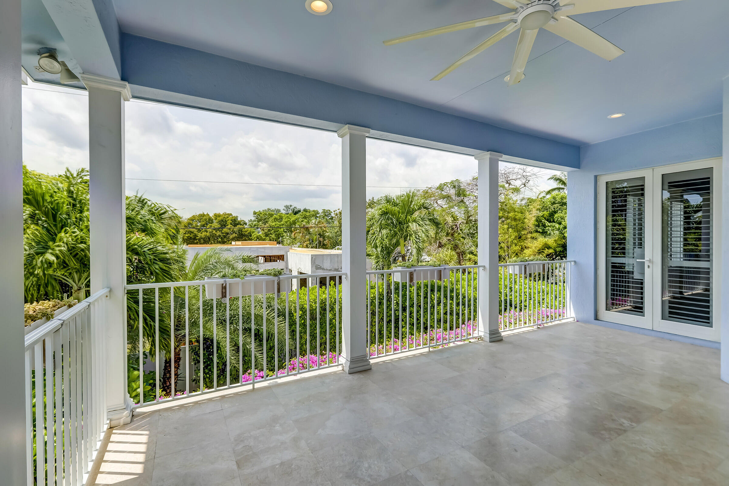VICTORIA PARK - Residential Lease