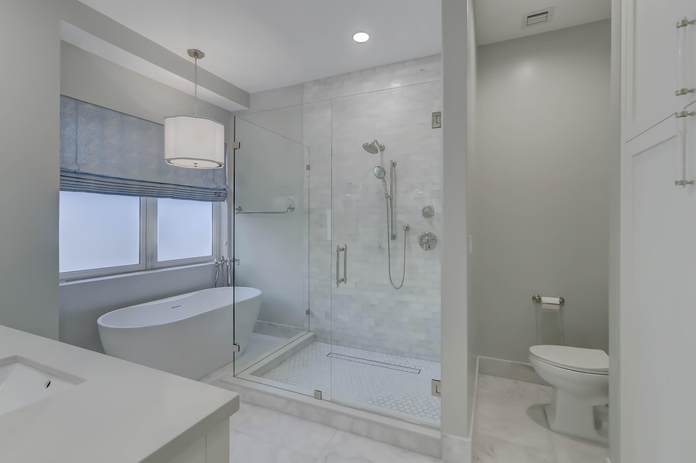 VICTORIA PARK - Residential Lease