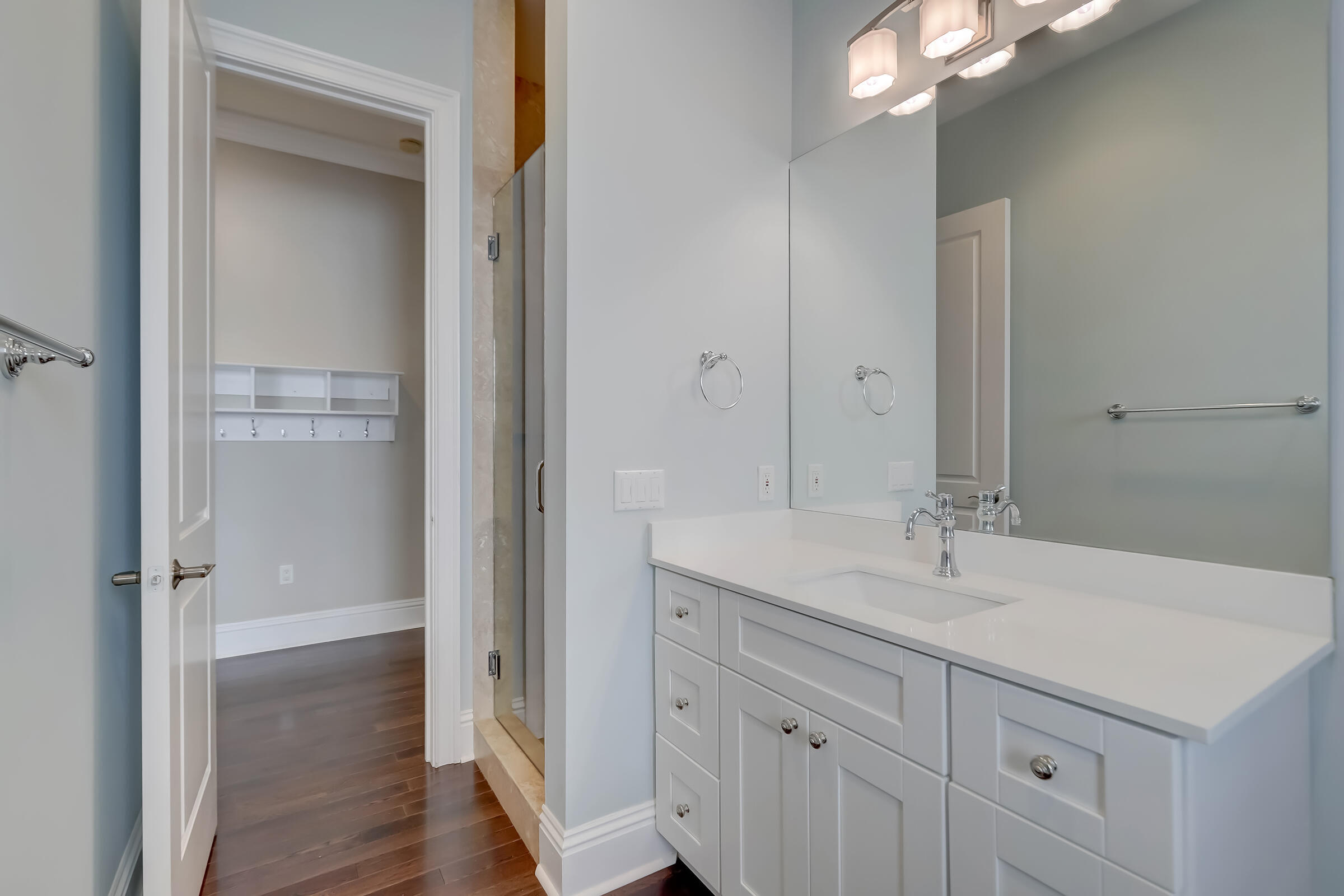 VICTORIA PARK - Residential Lease