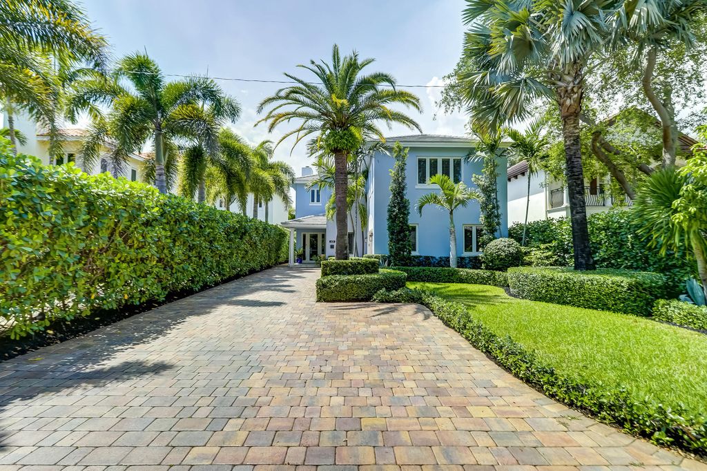 Photo of 425 NE 11th Avenue, Fort Lauderdale, FL 33301 (MLS # B26034331)
