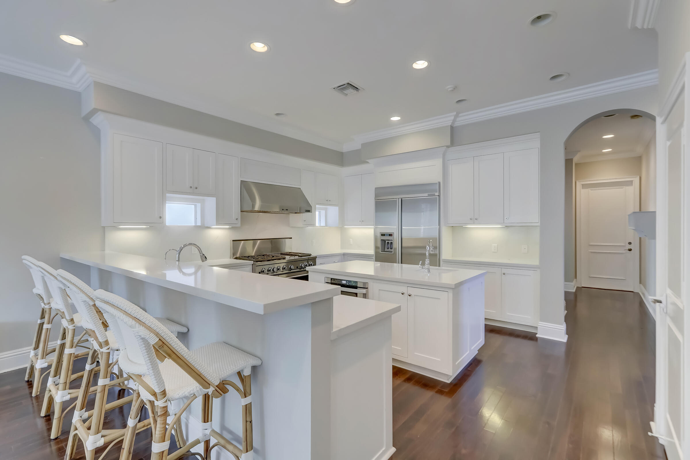 VICTORIA PARK - Residential Lease
