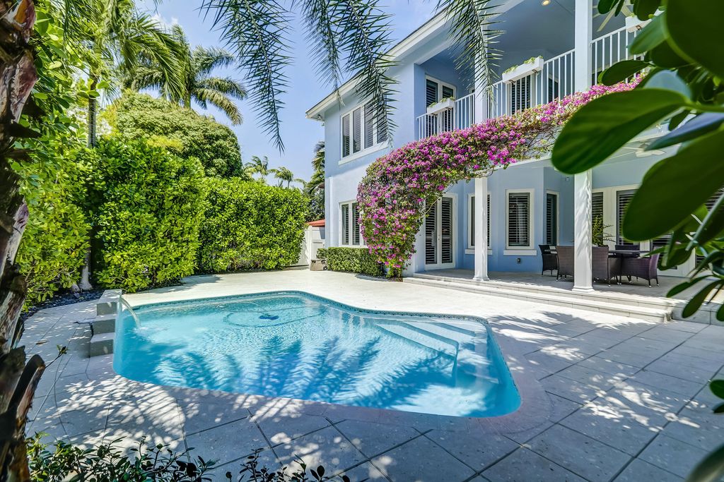 Photo of 425 NE 11th Avenue, Fort Lauderdale, FL 33301 (MLS # B26034331)