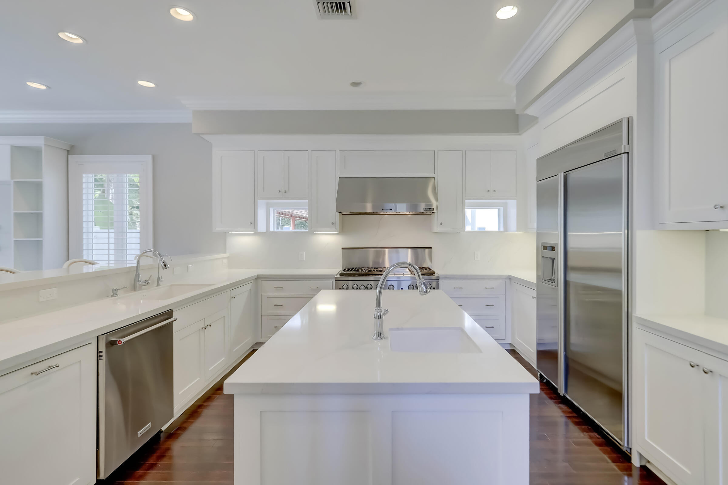VICTORIA PARK - Residential Lease