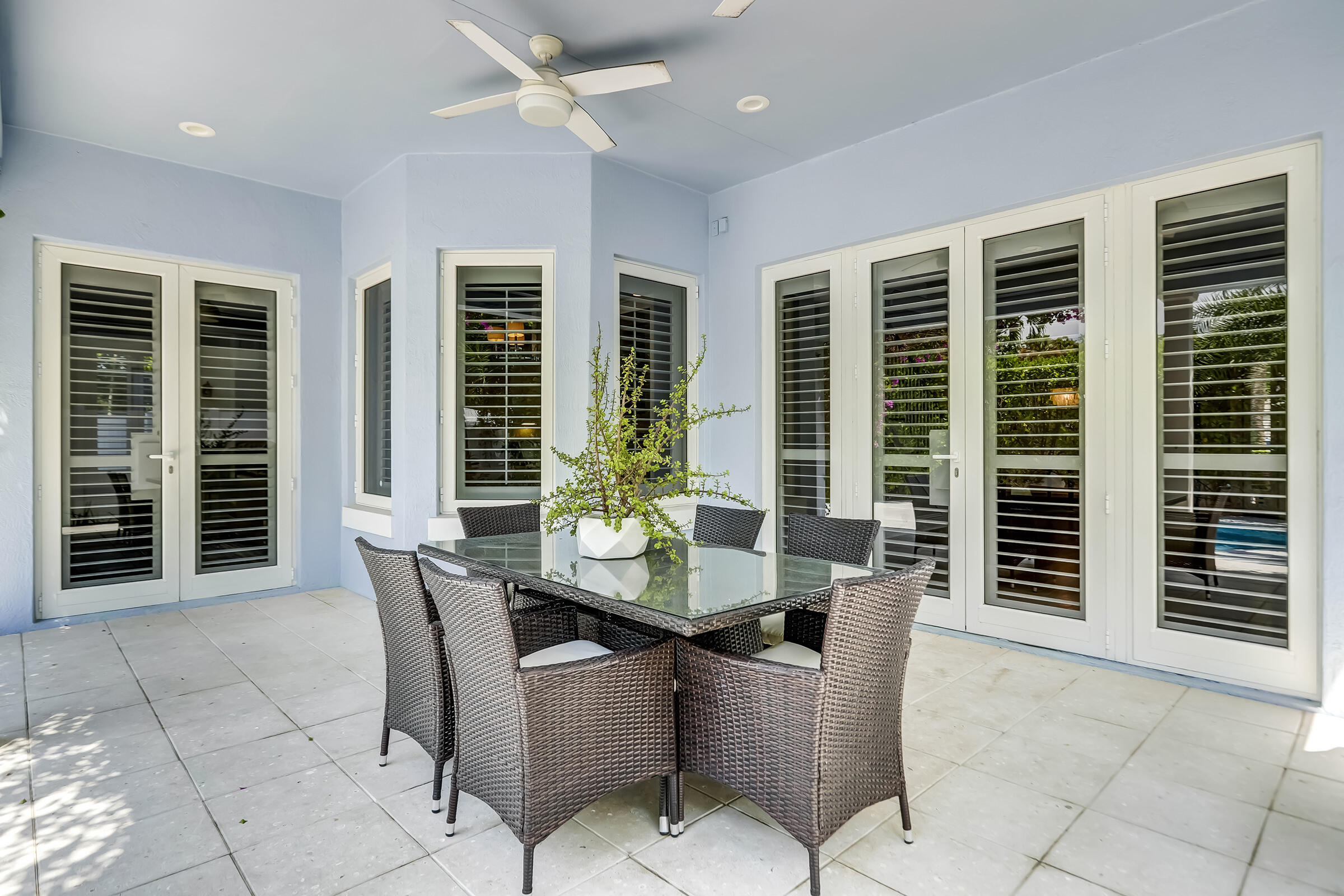 VICTORIA PARK - Residential Lease