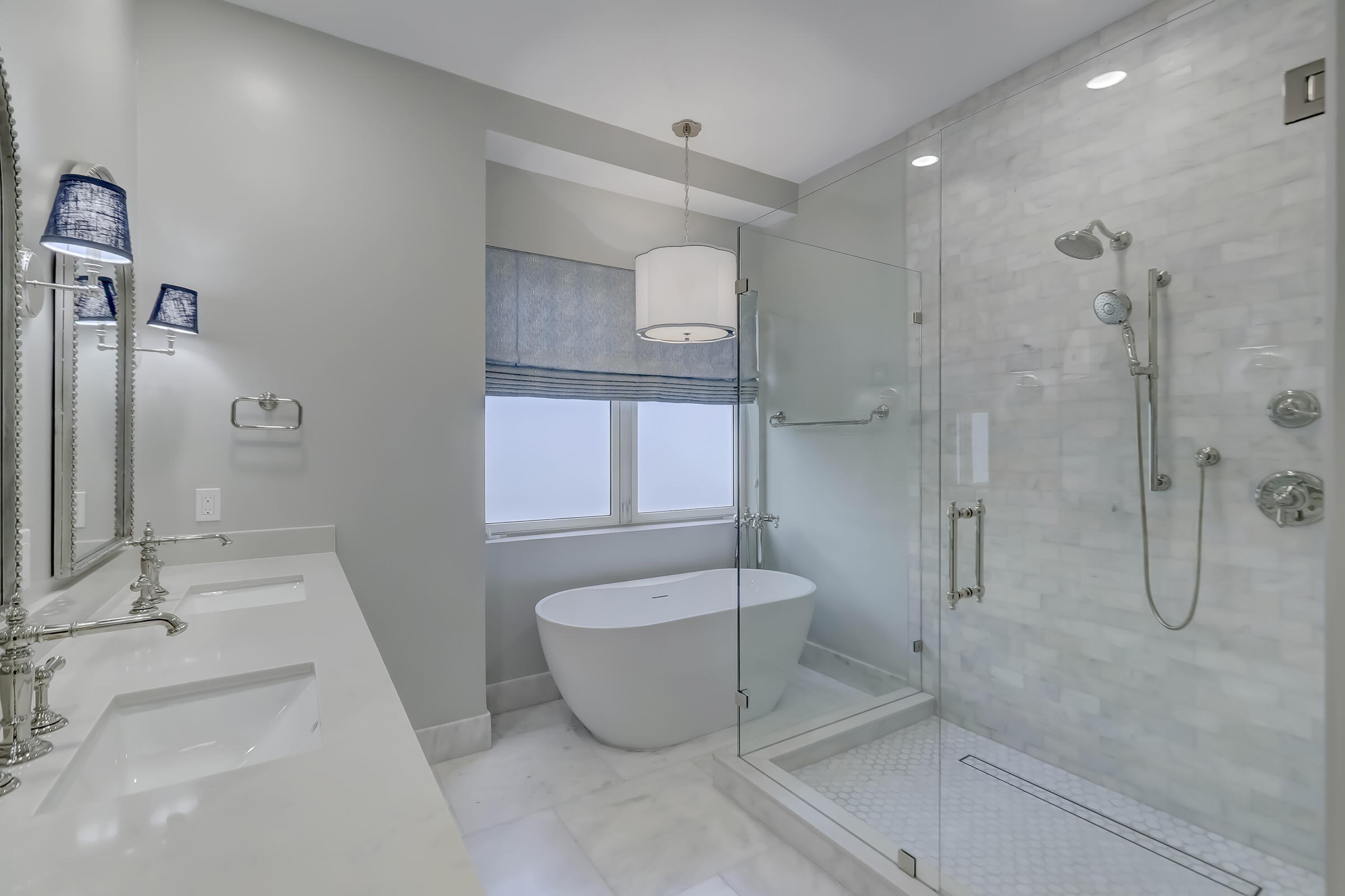 VICTORIA PARK - Residential Lease