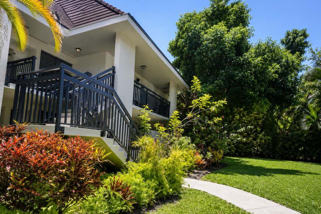 Photo of 3107 SW 20th Terrace #20C1, Delray Beach, FL 33445 (MLS # B26068833)