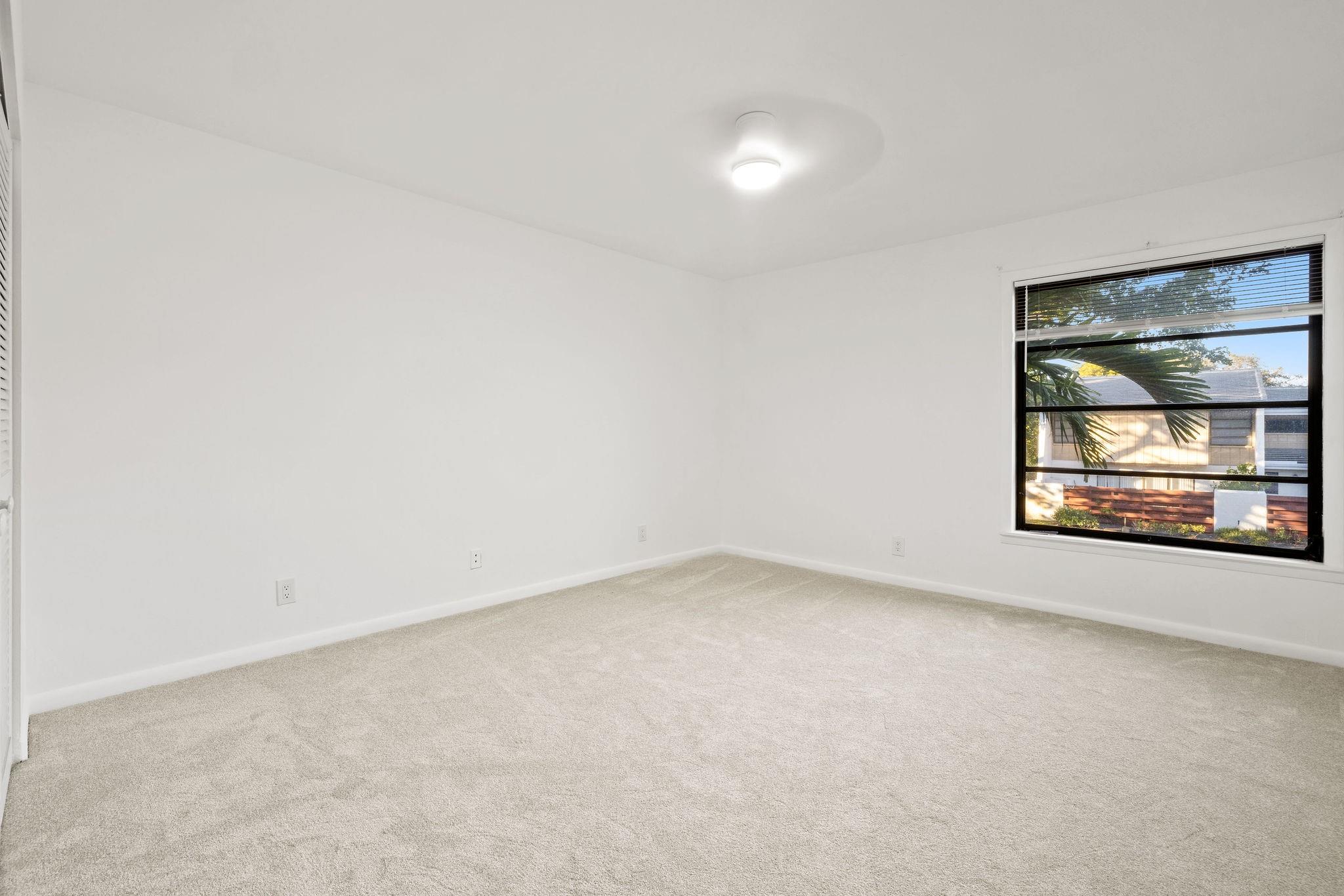 Family Twnhs Of The Lakes - Residential Lease