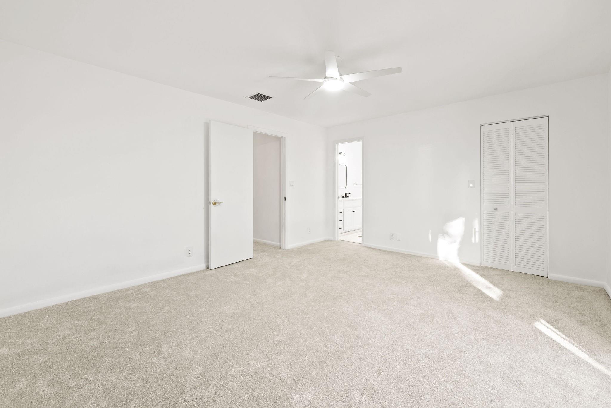 Family Twnhs Of The Lakes - Residential Lease