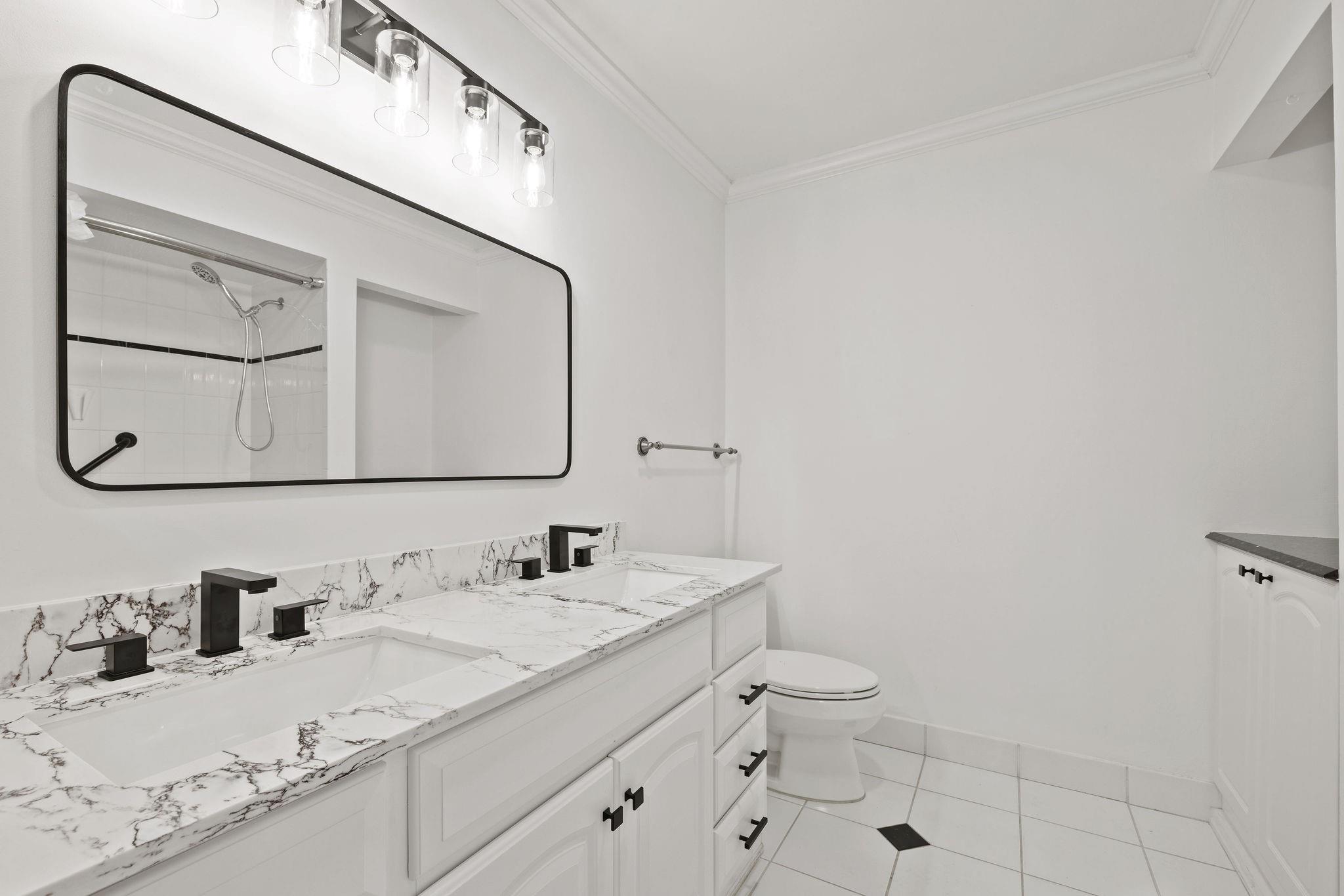 Family Twnhs Of The Lakes - Residential Lease