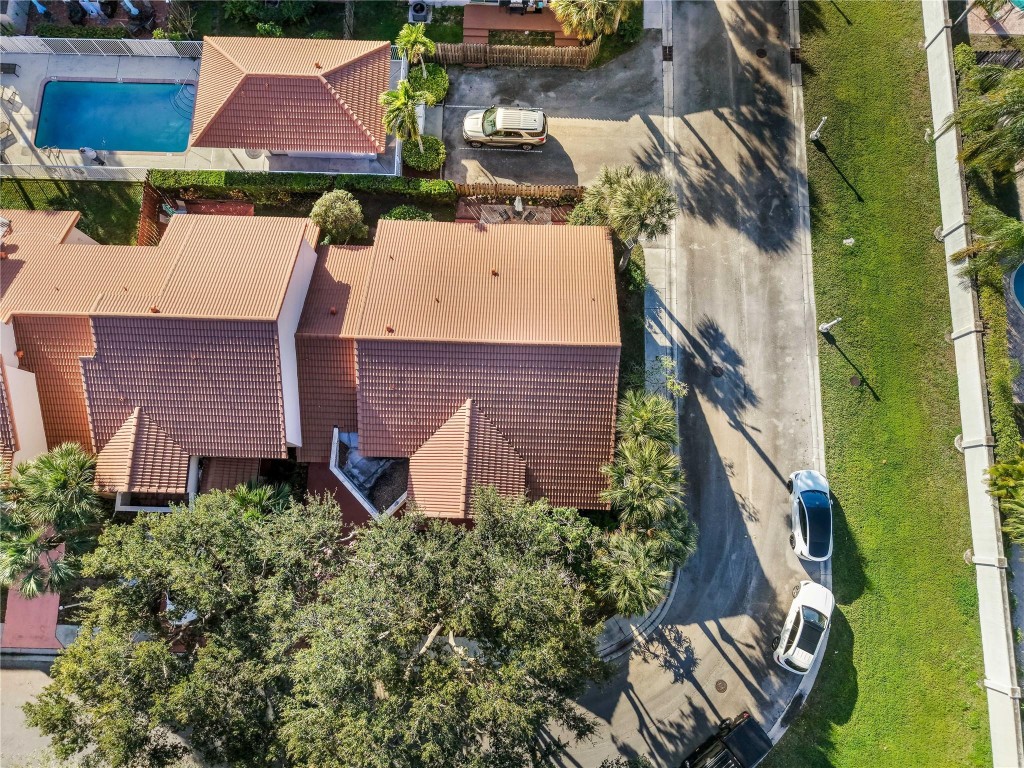 10945 W Broward Boulevard 10945