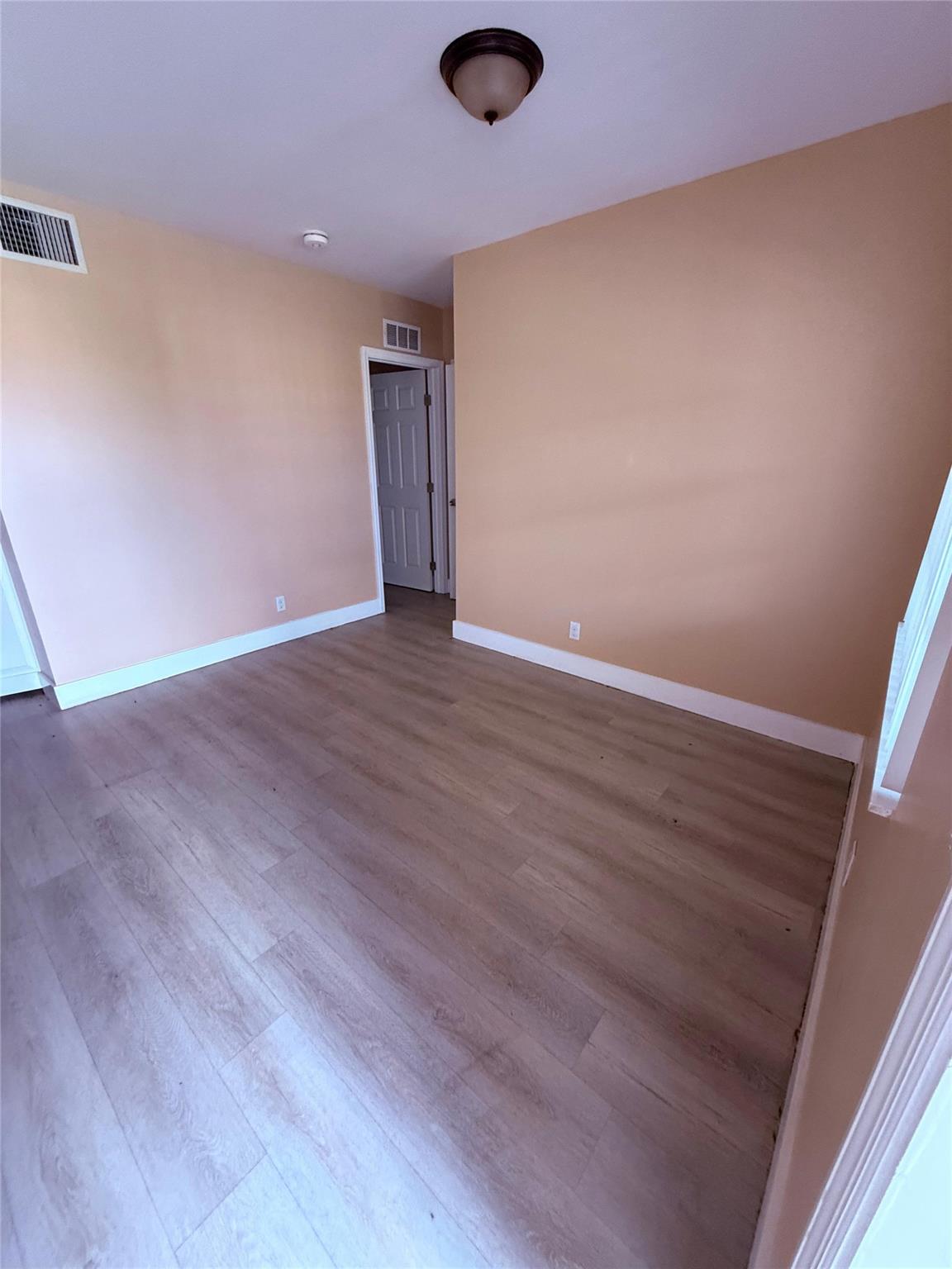 Lake Park Gardens - Residential Lease