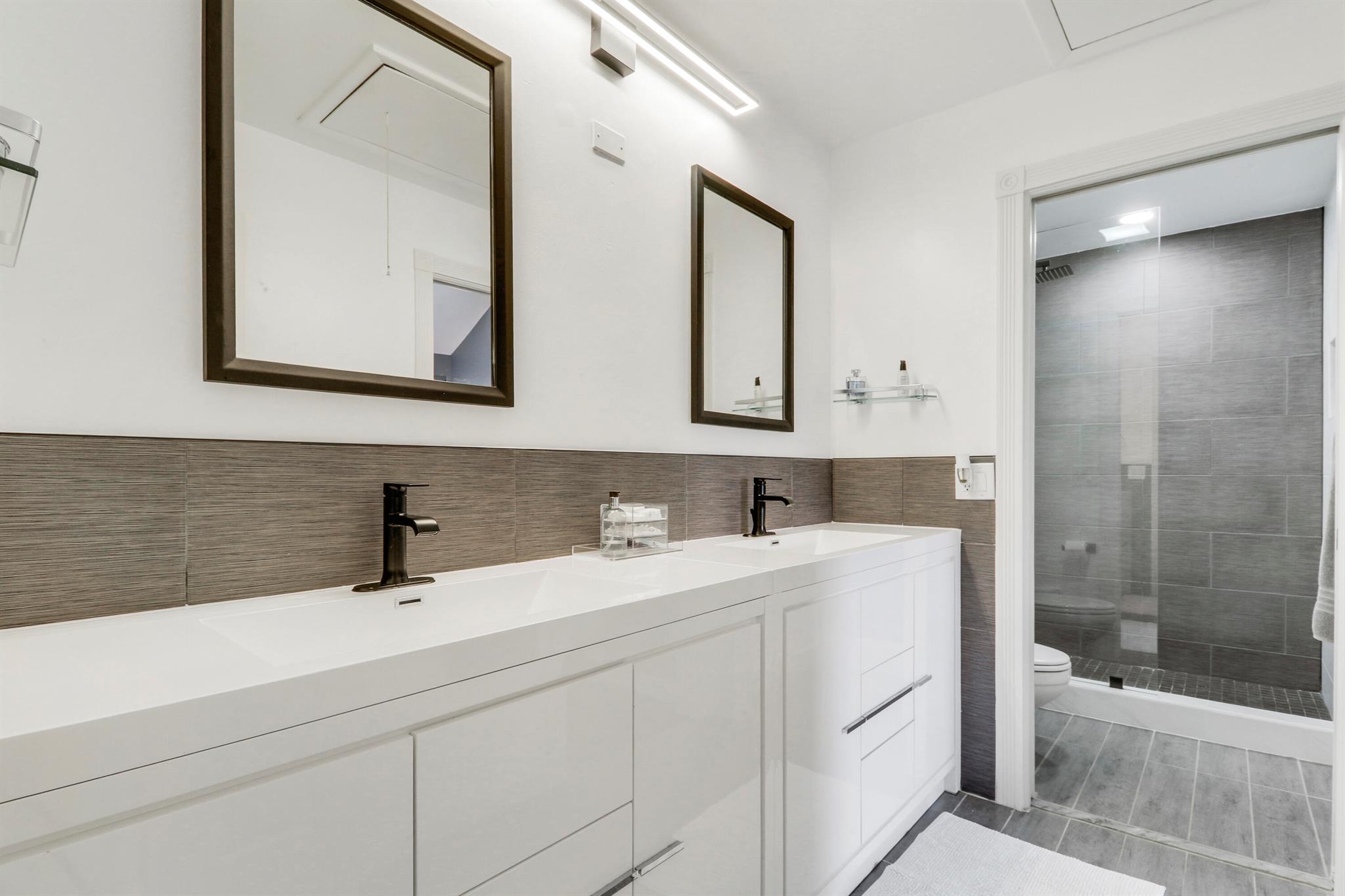 WELLESLEY AT LAKE CLARKE - Residential