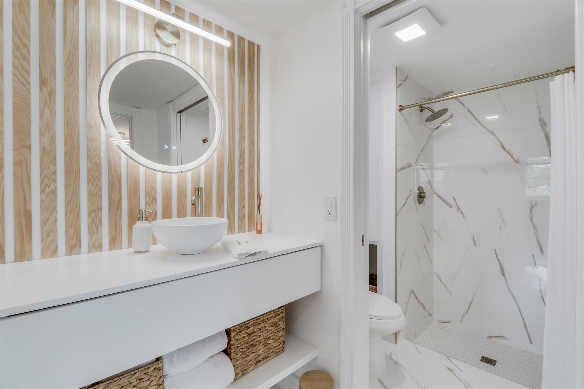 WELLESLEY AT LAKE CLARKE - Residential