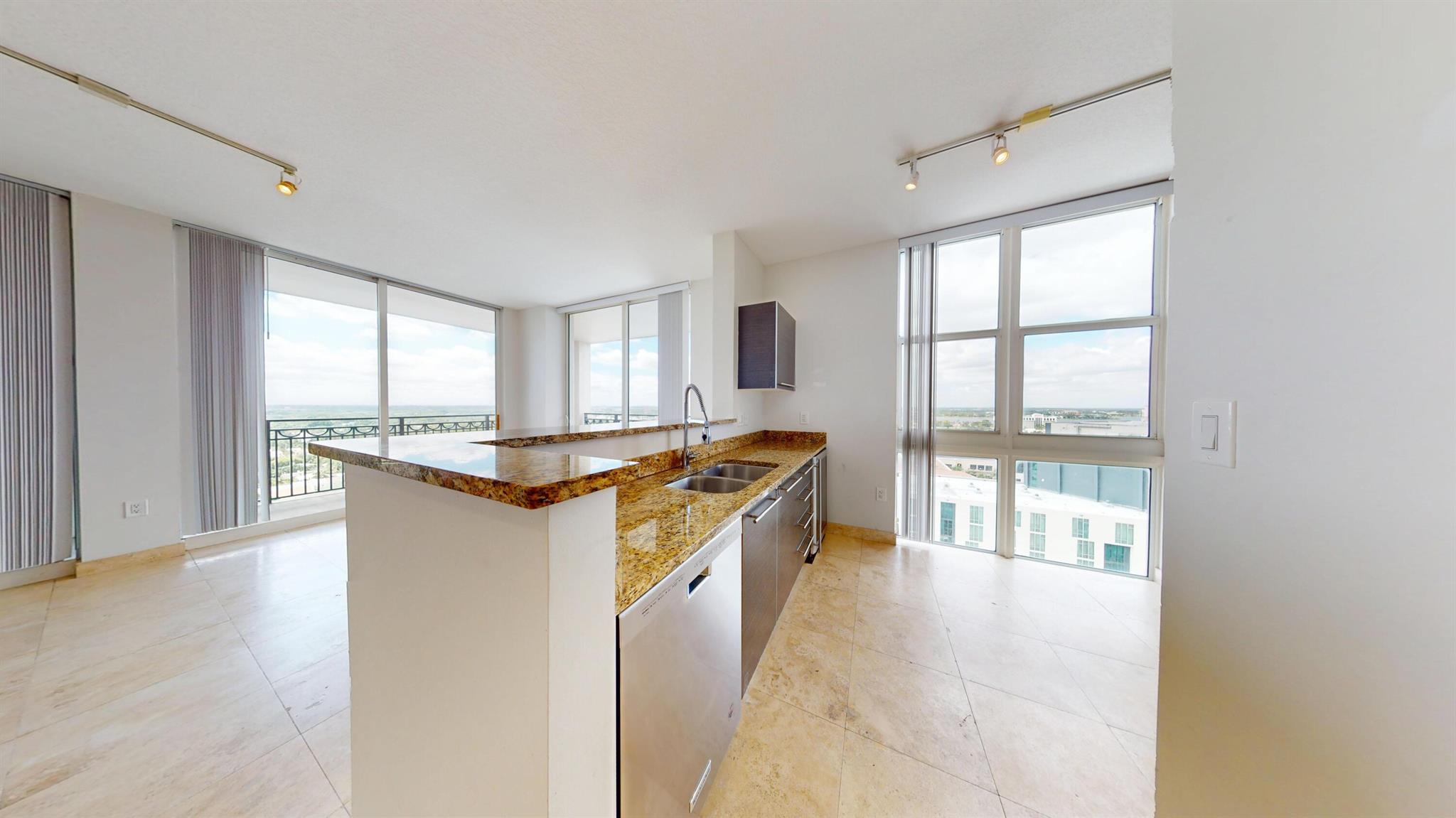 CITYPLACE SOUTH TOWER CON - Residential Lease