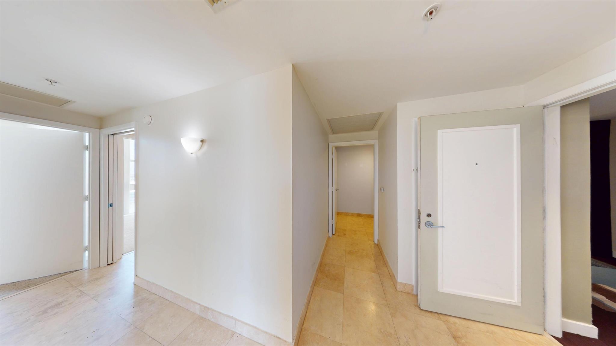 CITYPLACE SOUTH TOWER CON - Residential Lease