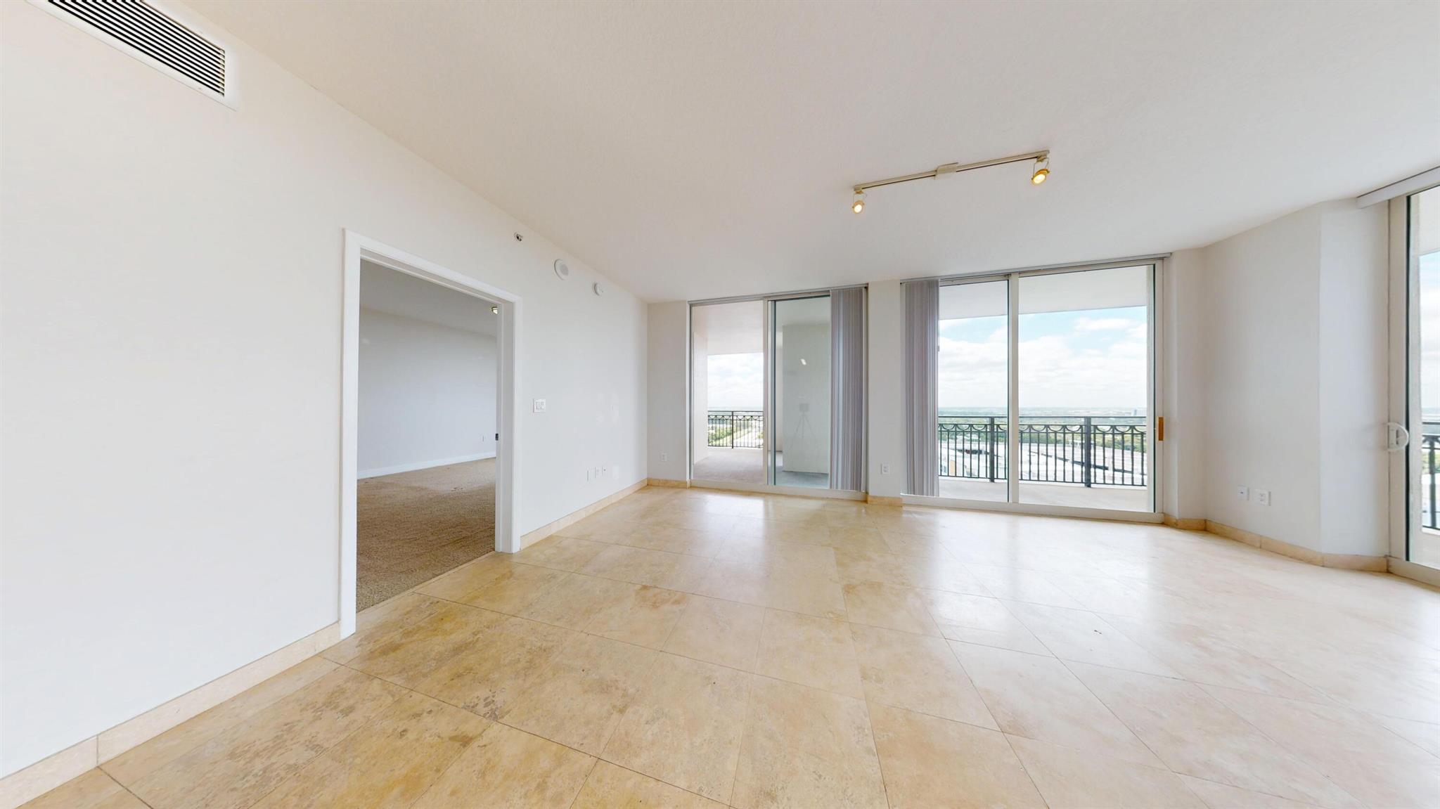 CITYPLACE SOUTH TOWER CON - Residential Lease