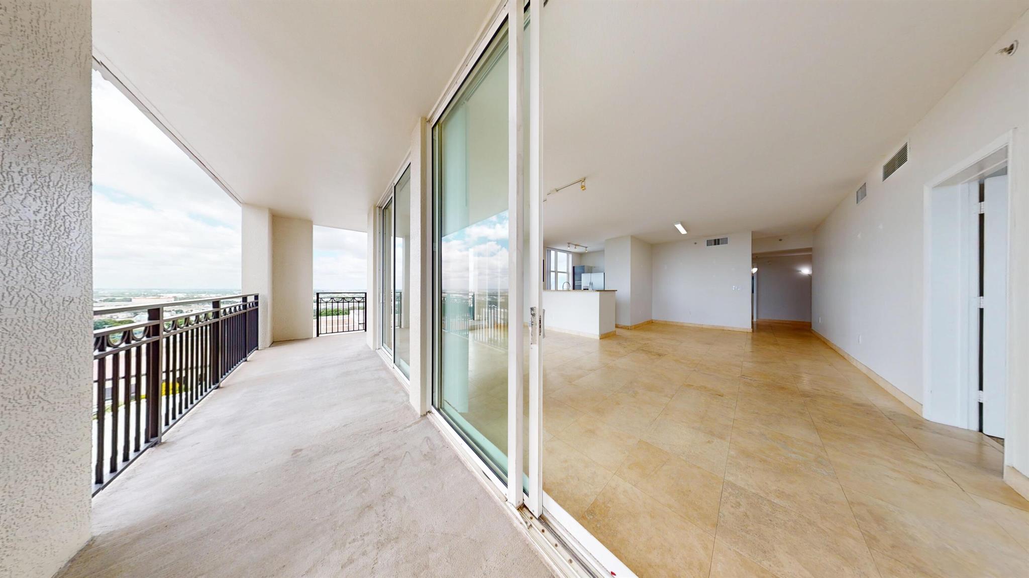 CITYPLACE SOUTH TOWER CON - Residential Lease