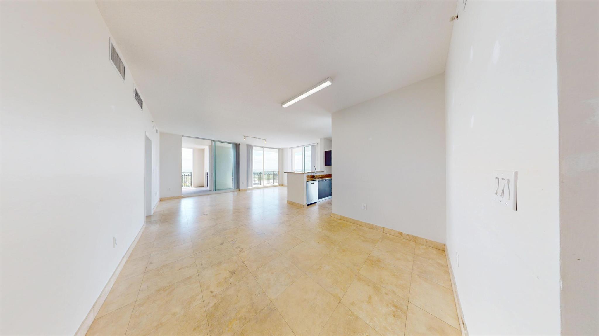 CITYPLACE SOUTH TOWER CON - Residential Lease