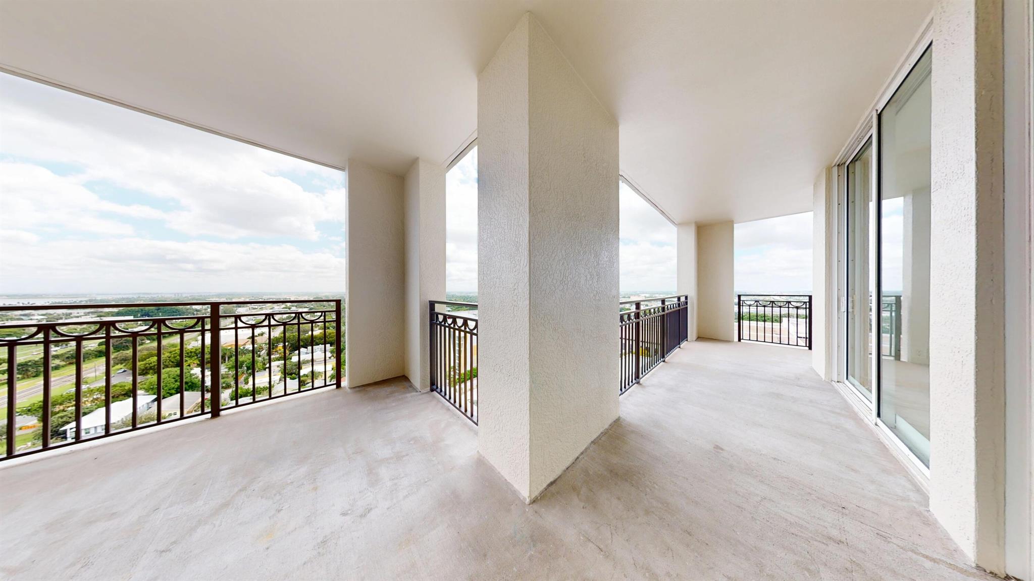 CITYPLACE SOUTH TOWER CON - Residential Lease