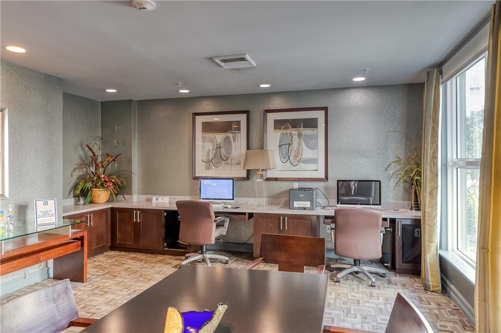 Lauderdale One - Residential