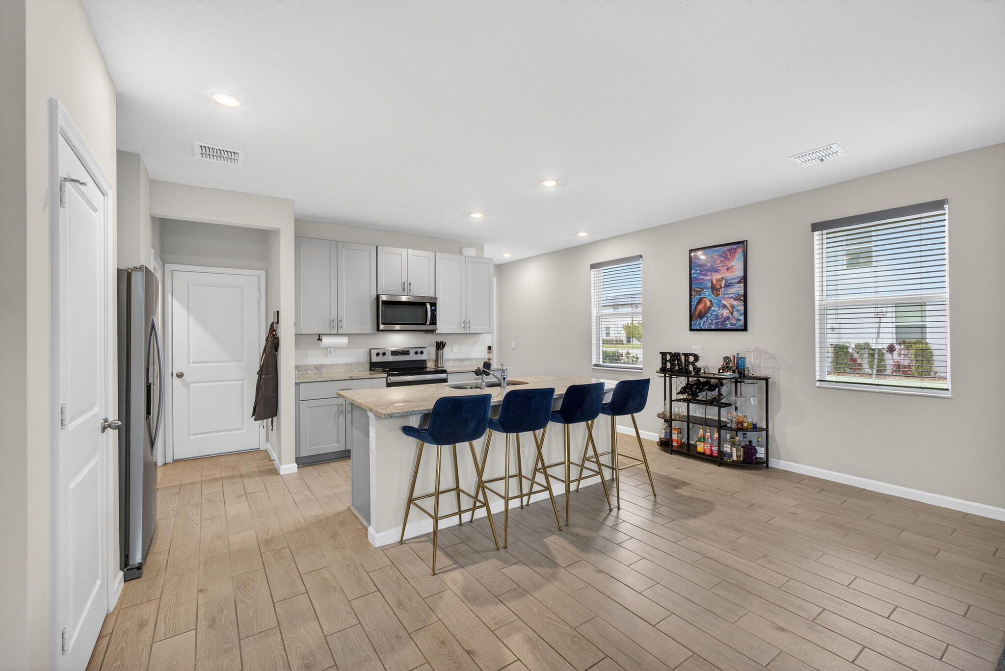ENCLAVE AT MANGONIA PARK - Residential