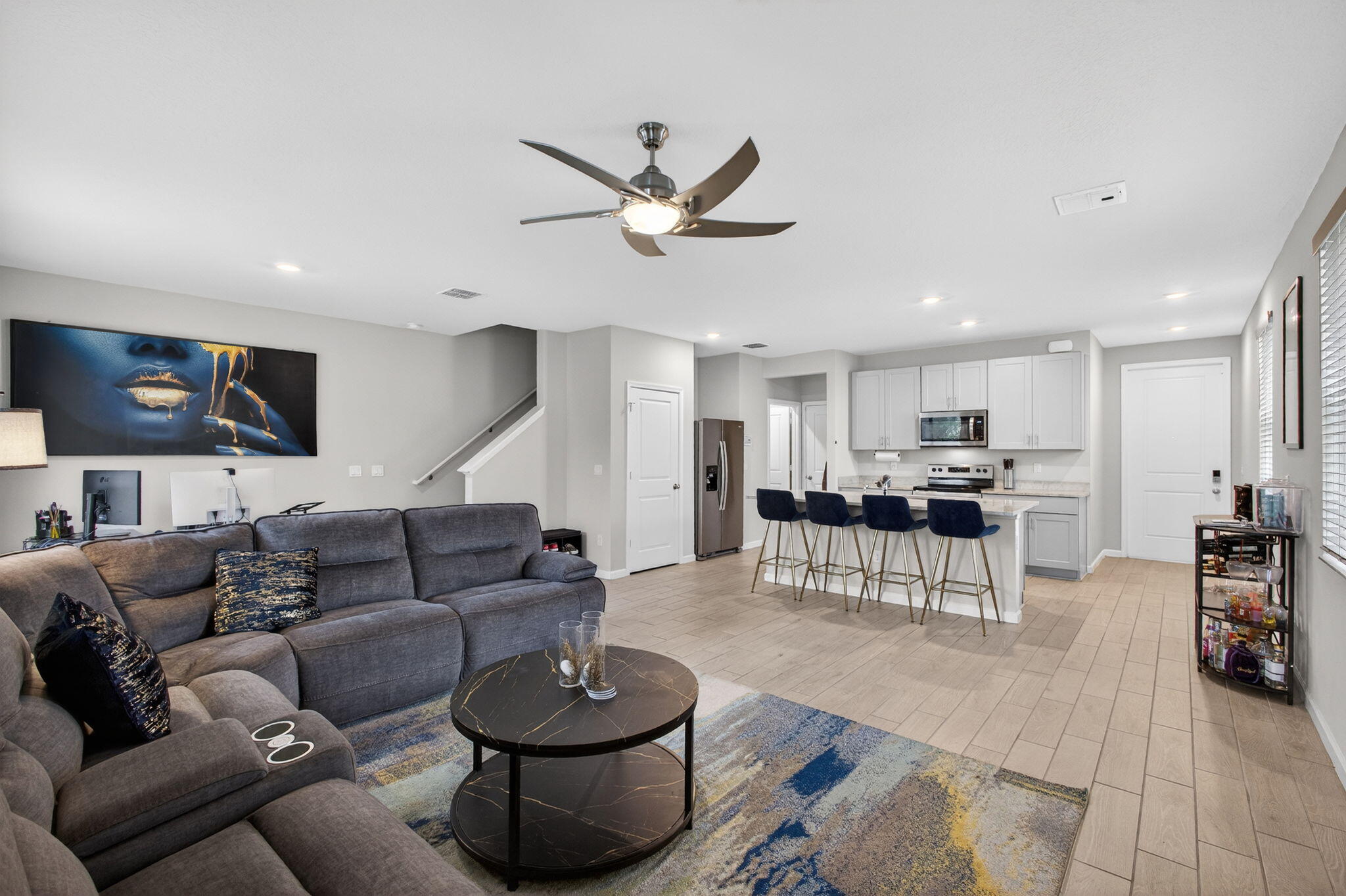 ENCLAVE AT MANGONIA PARK - Residential