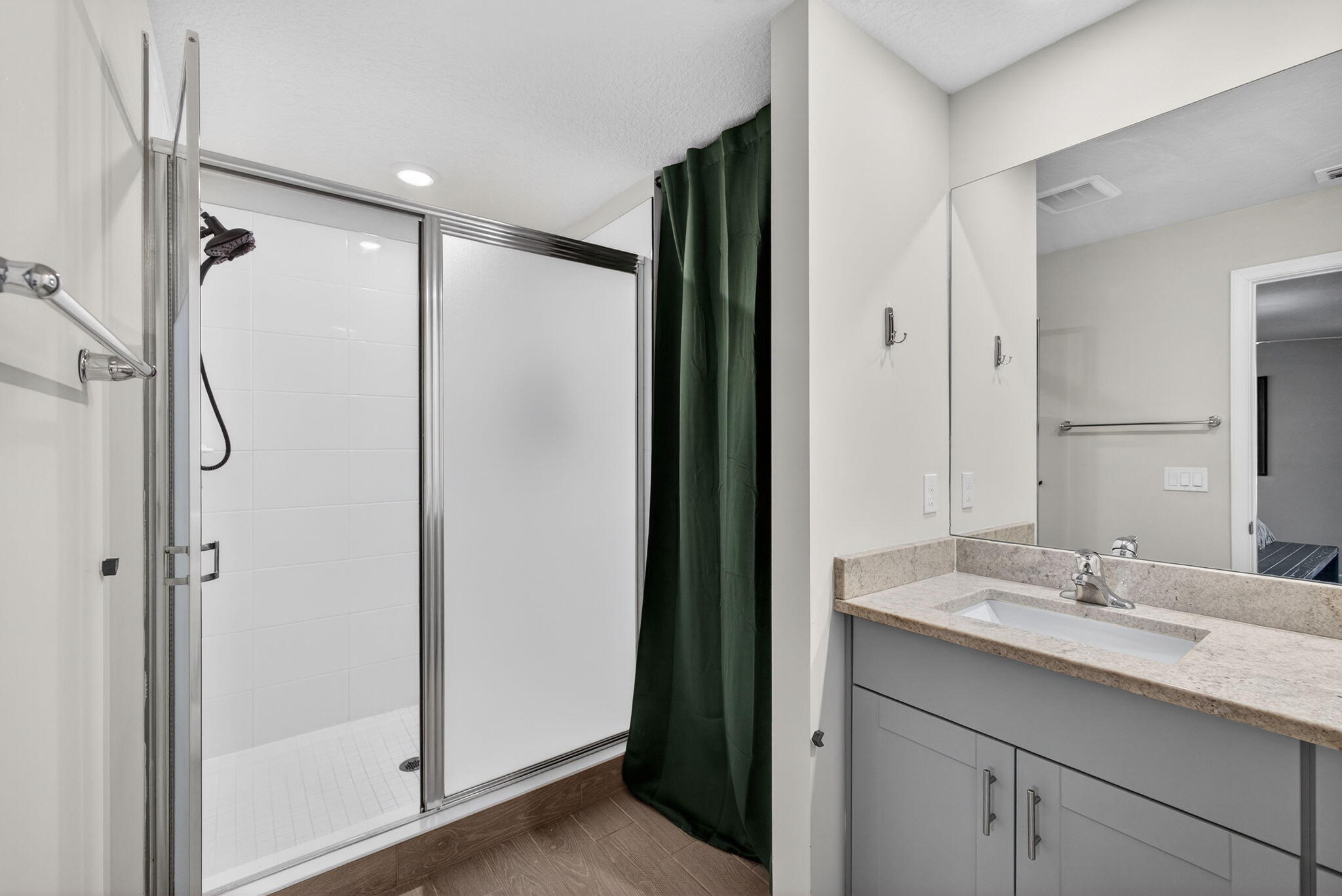 ENCLAVE AT MANGONIA PARK - Residential