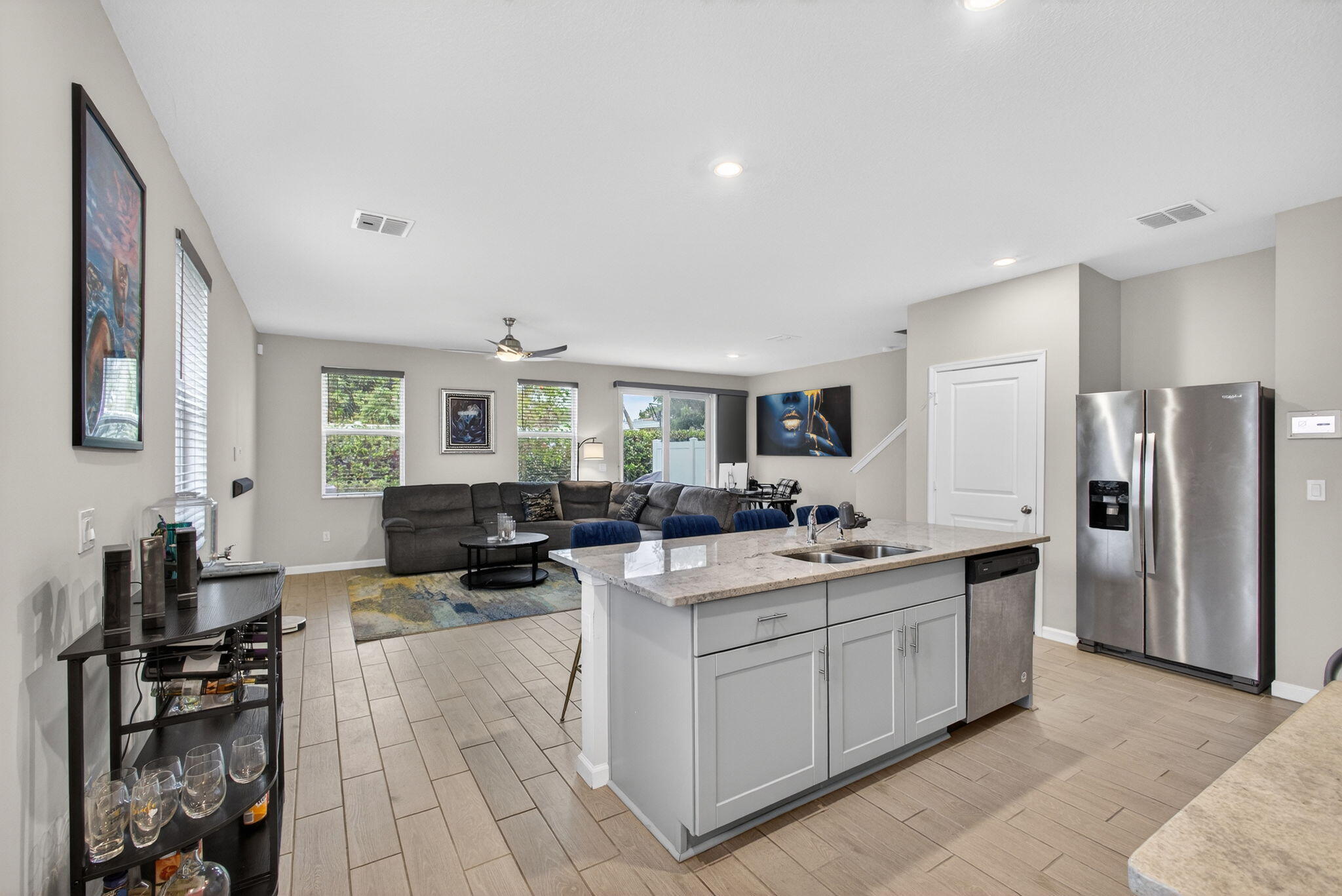 ENCLAVE AT MANGONIA PARK - Residential