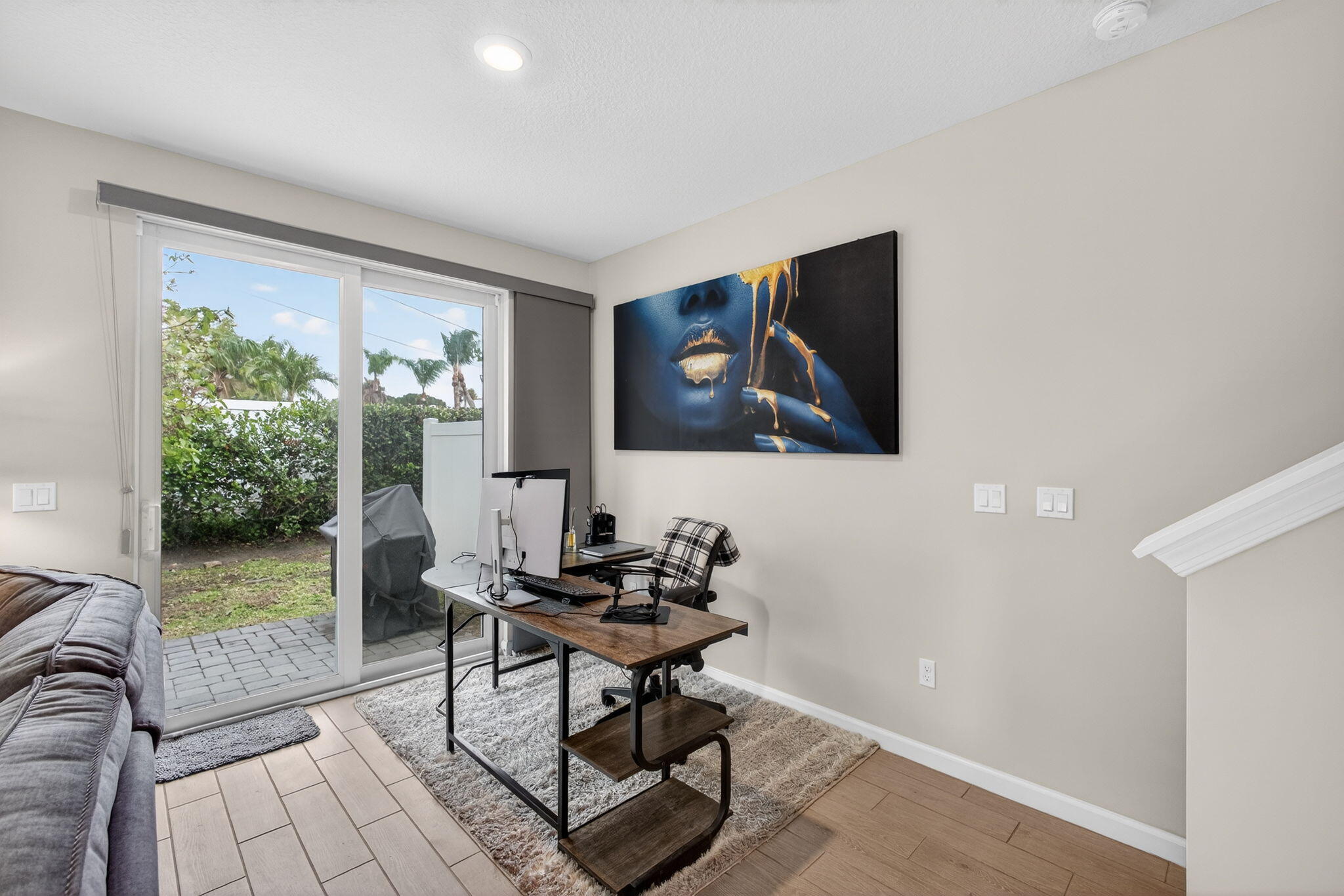 ENCLAVE AT MANGONIA PARK - Residential