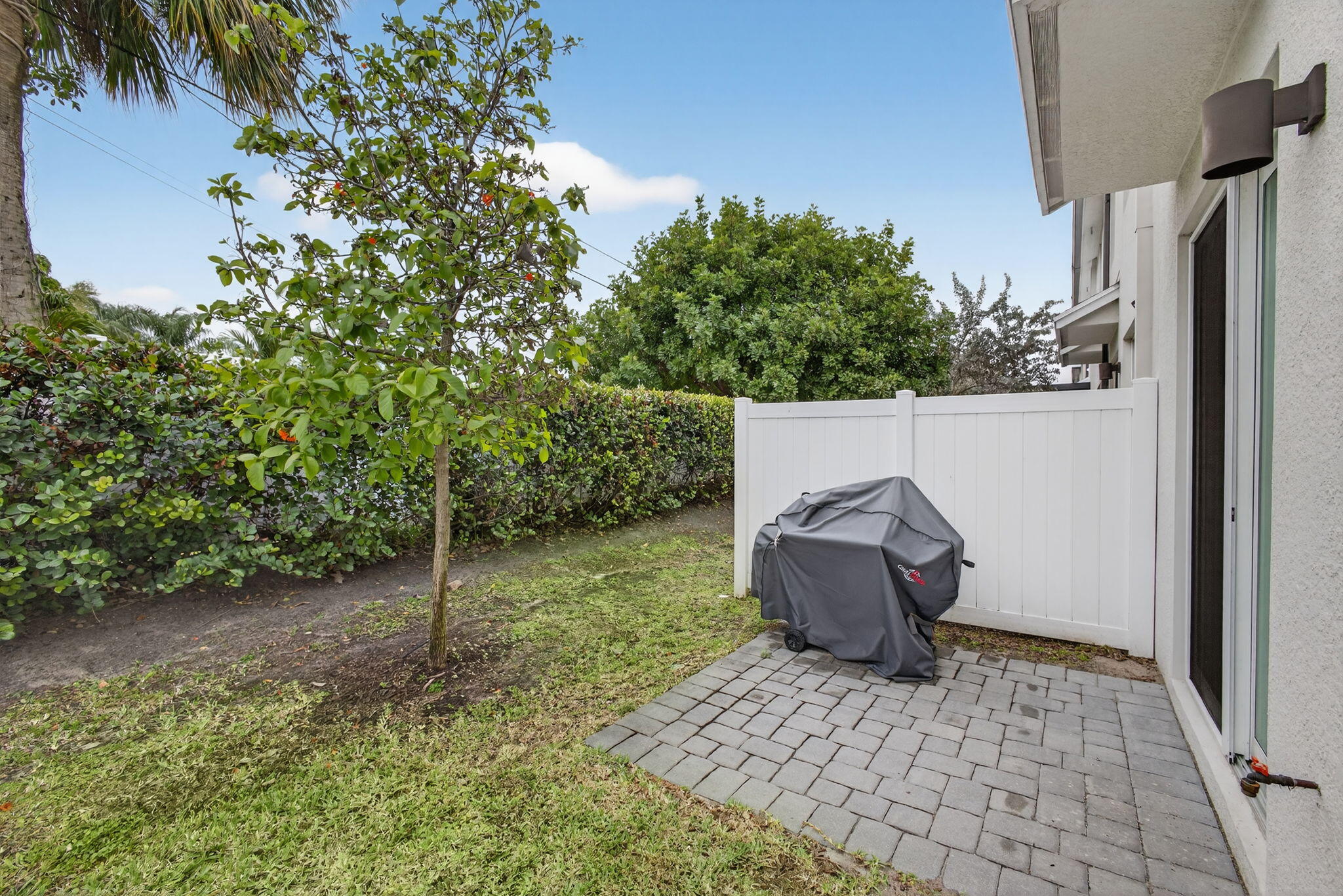 ENCLAVE AT MANGONIA PARK - Residential