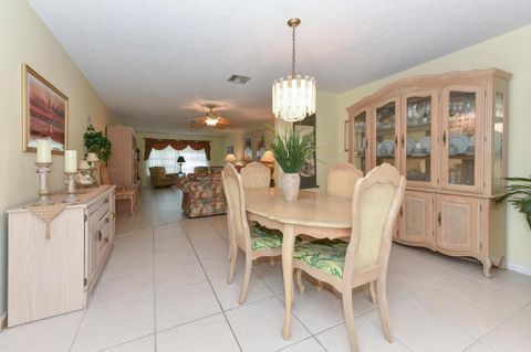 Condominium in Boynton Beach FL 4205 Mango Tree Court Ct 5.jpg