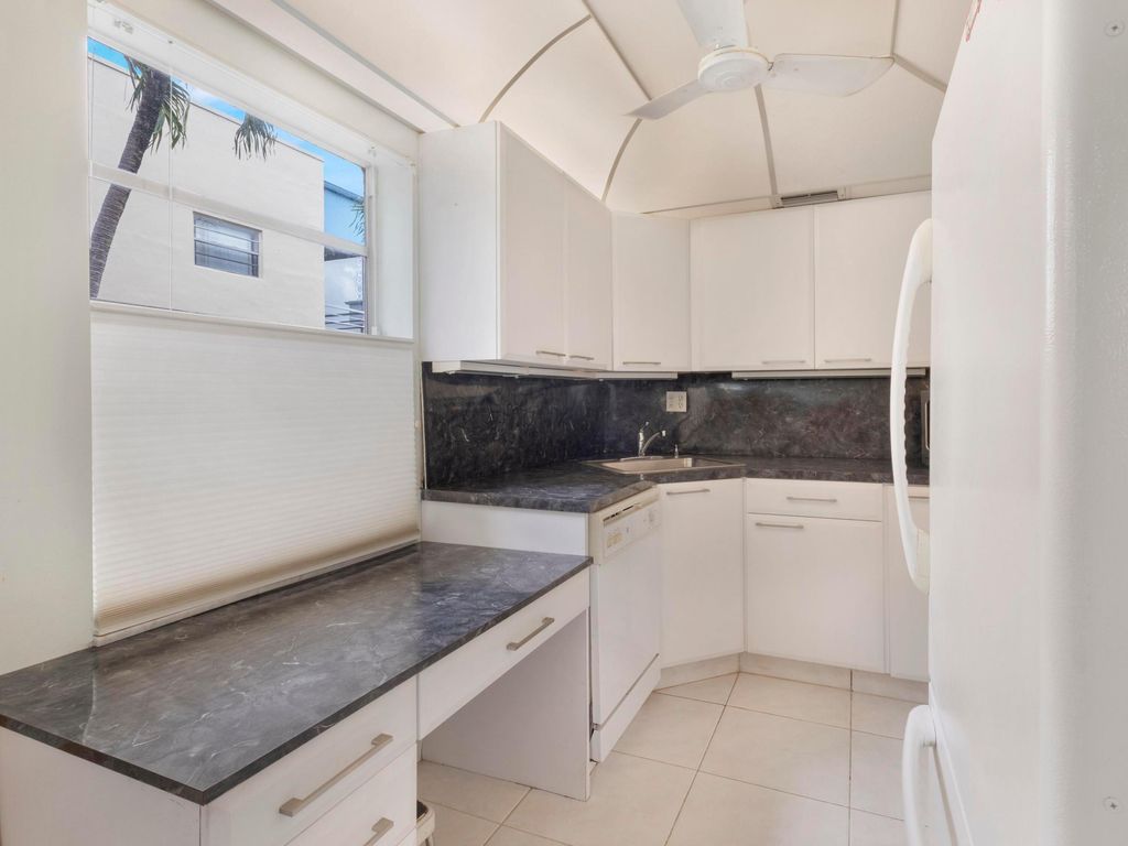 Photo of 405 Burgundy I, Delray Beach, FL 33484 (MLS # R11129637)