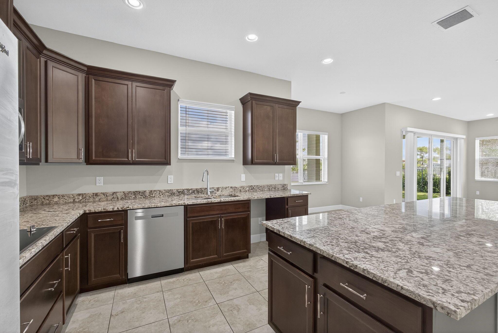 ORCHARDS OF WESTLAKE PHAS - Residential