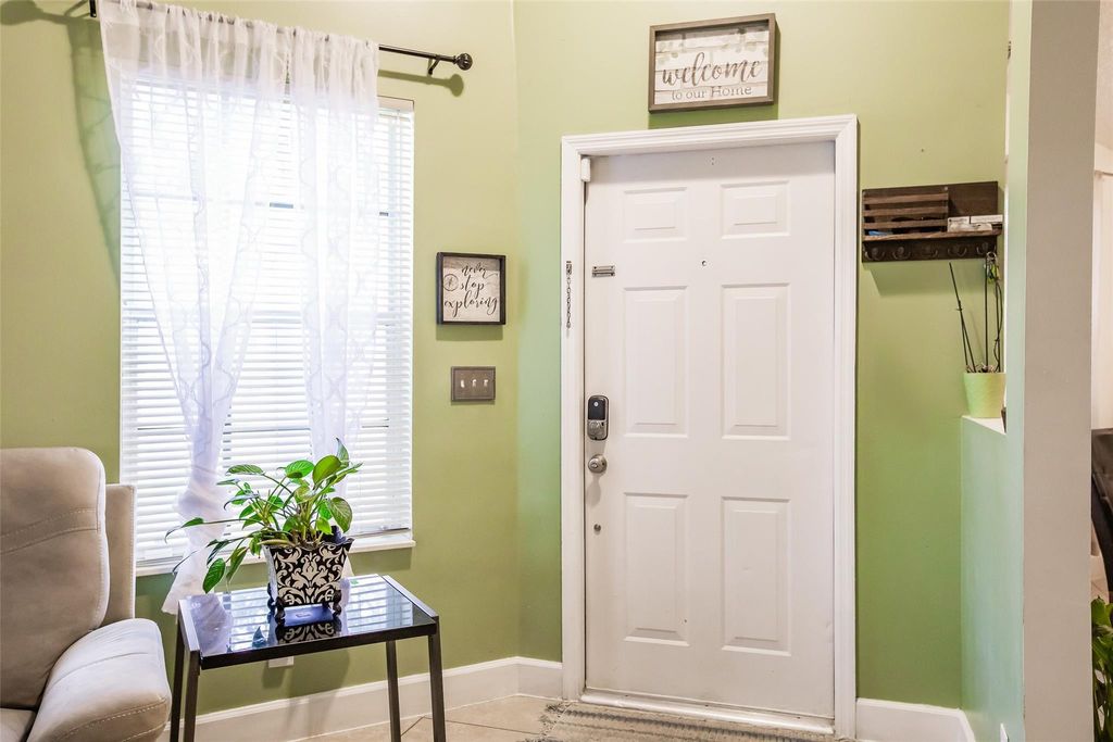 Photo of 4 Erwood Place, Boynton Beach, FL 33426 (MLS # F10441638)