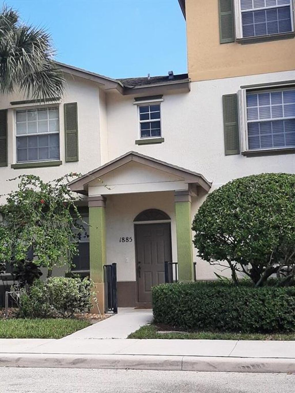 Photo of 1885 SE High Springs Drive Dr, Port St Lucie, FL 34952 (MLS # R10757744)