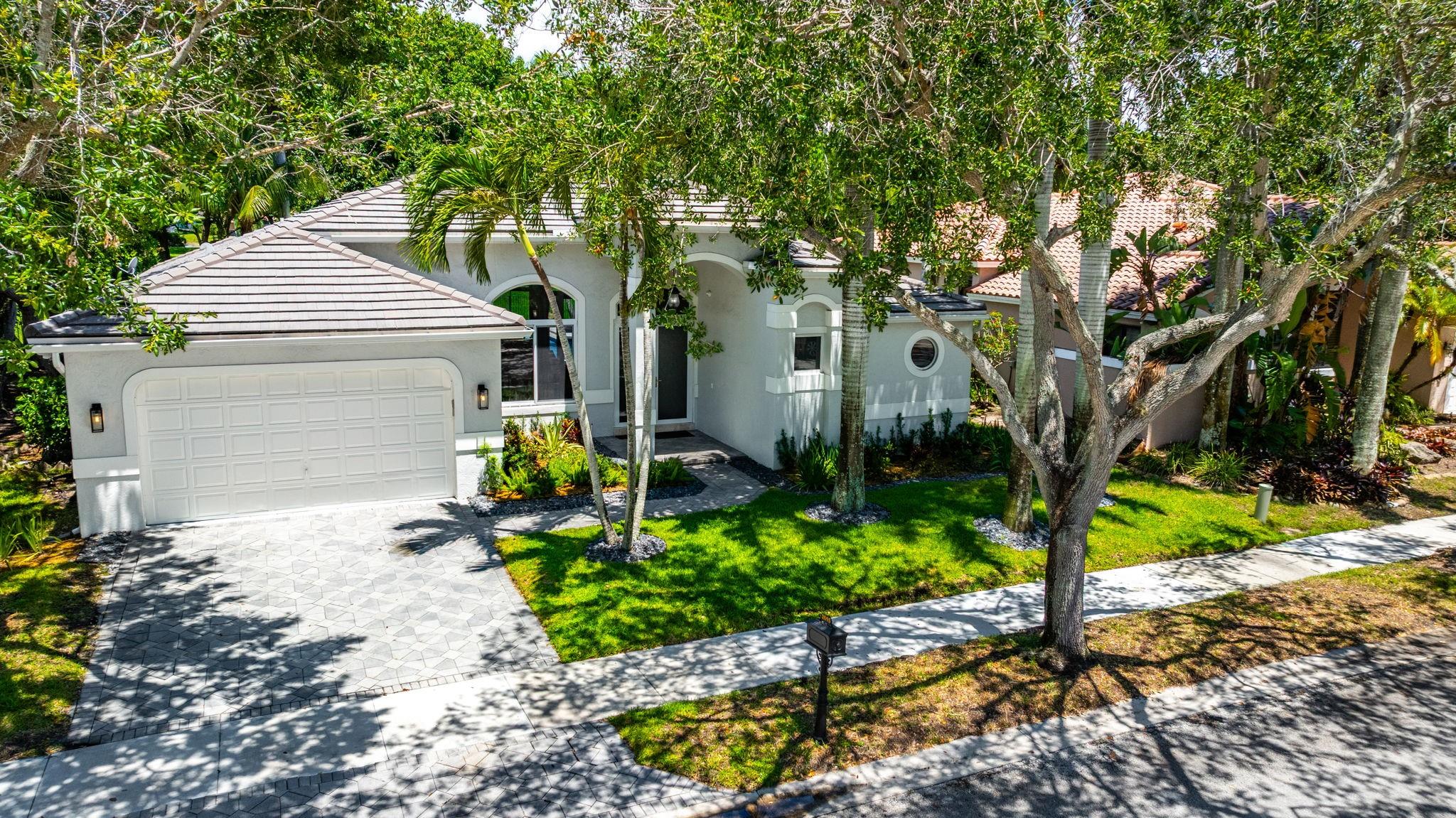 2615 Oakbrook Ct