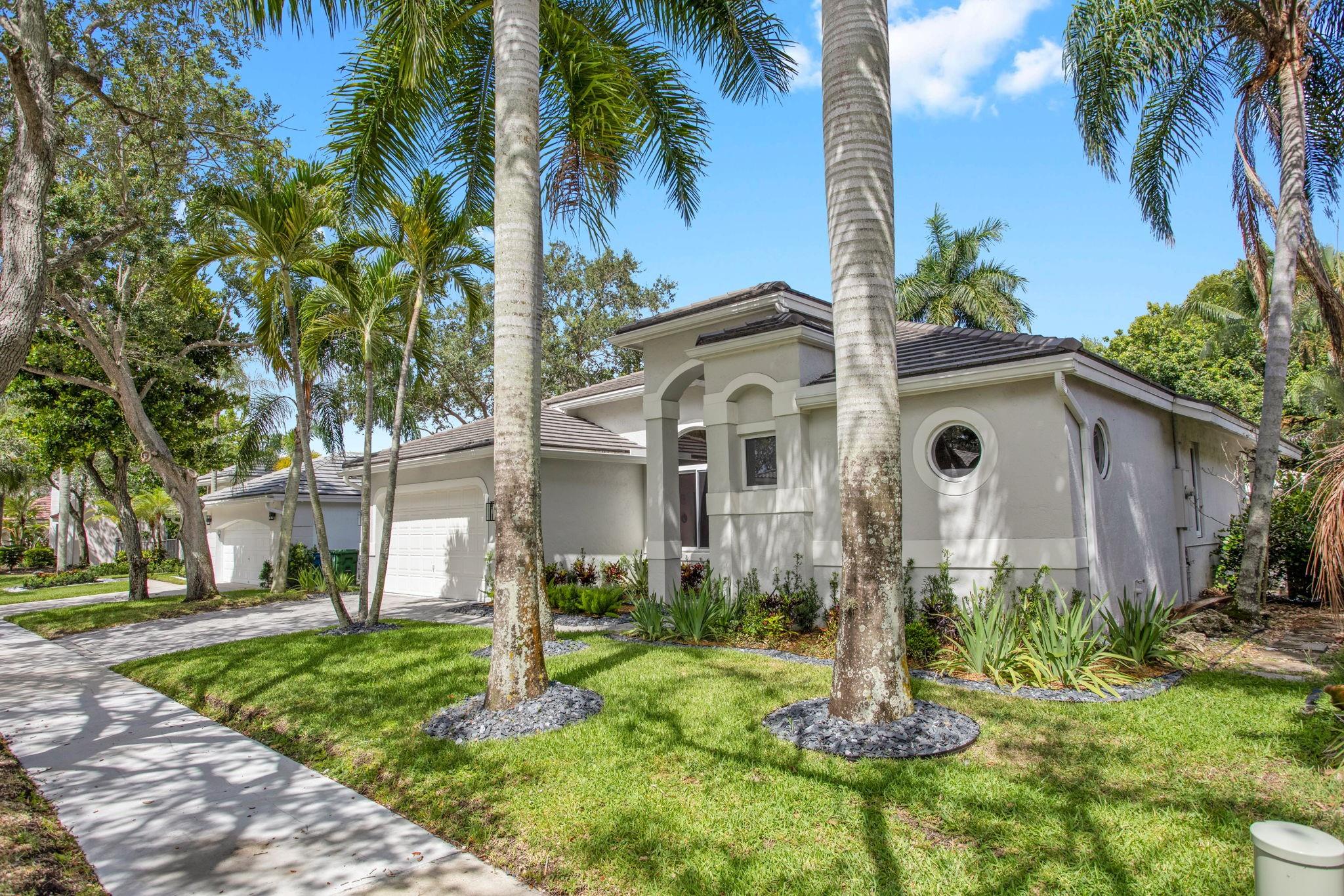 2615 Oakbrook Ct