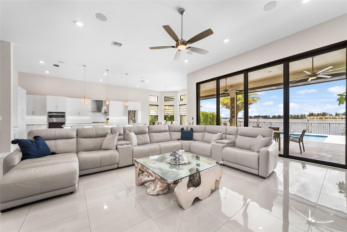 Parkland Bay - Residential