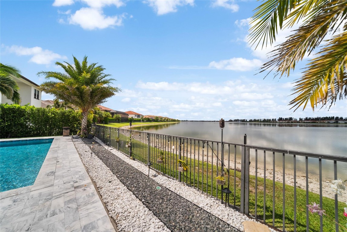 Parkland Bay - Residential