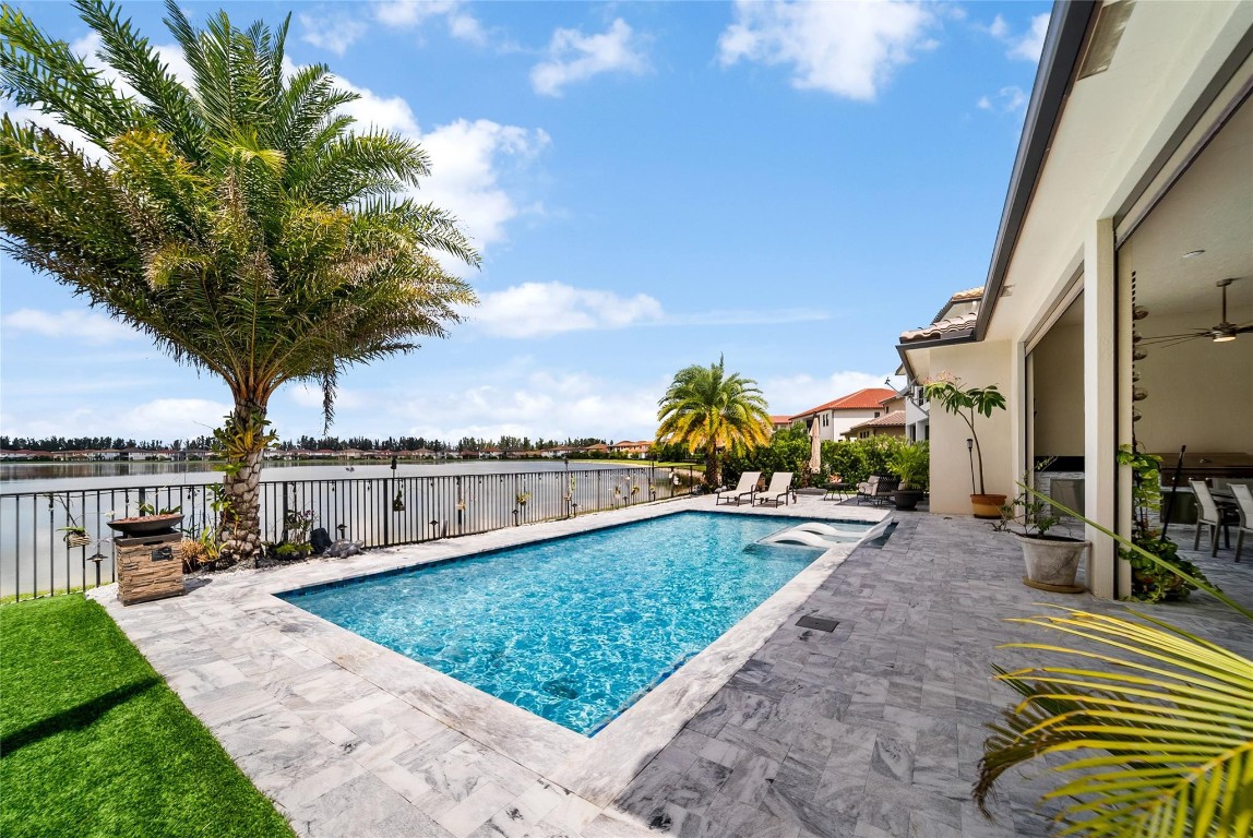 Parkland Bay - Residential