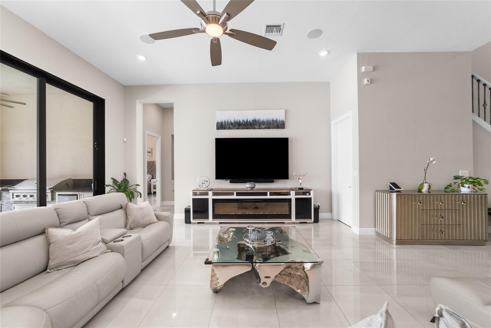 Parkland Bay - Residential