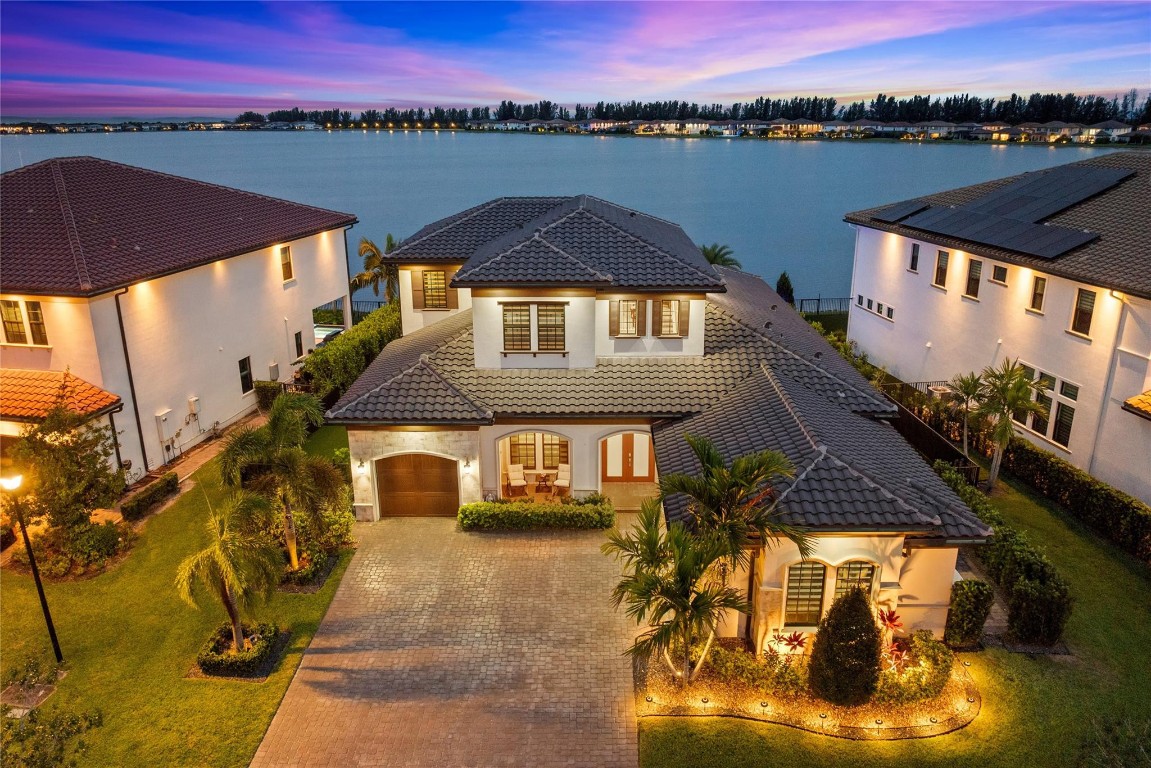 Parkland Bay - Residential