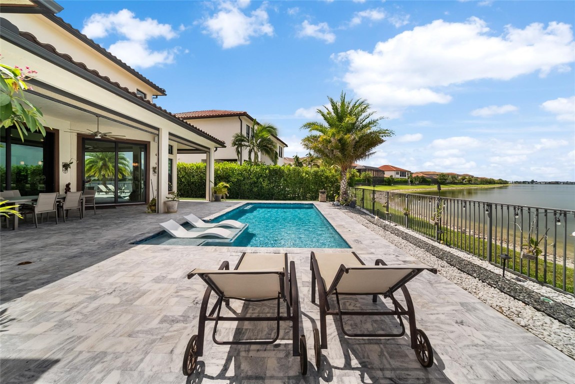 Parkland Bay - Residential