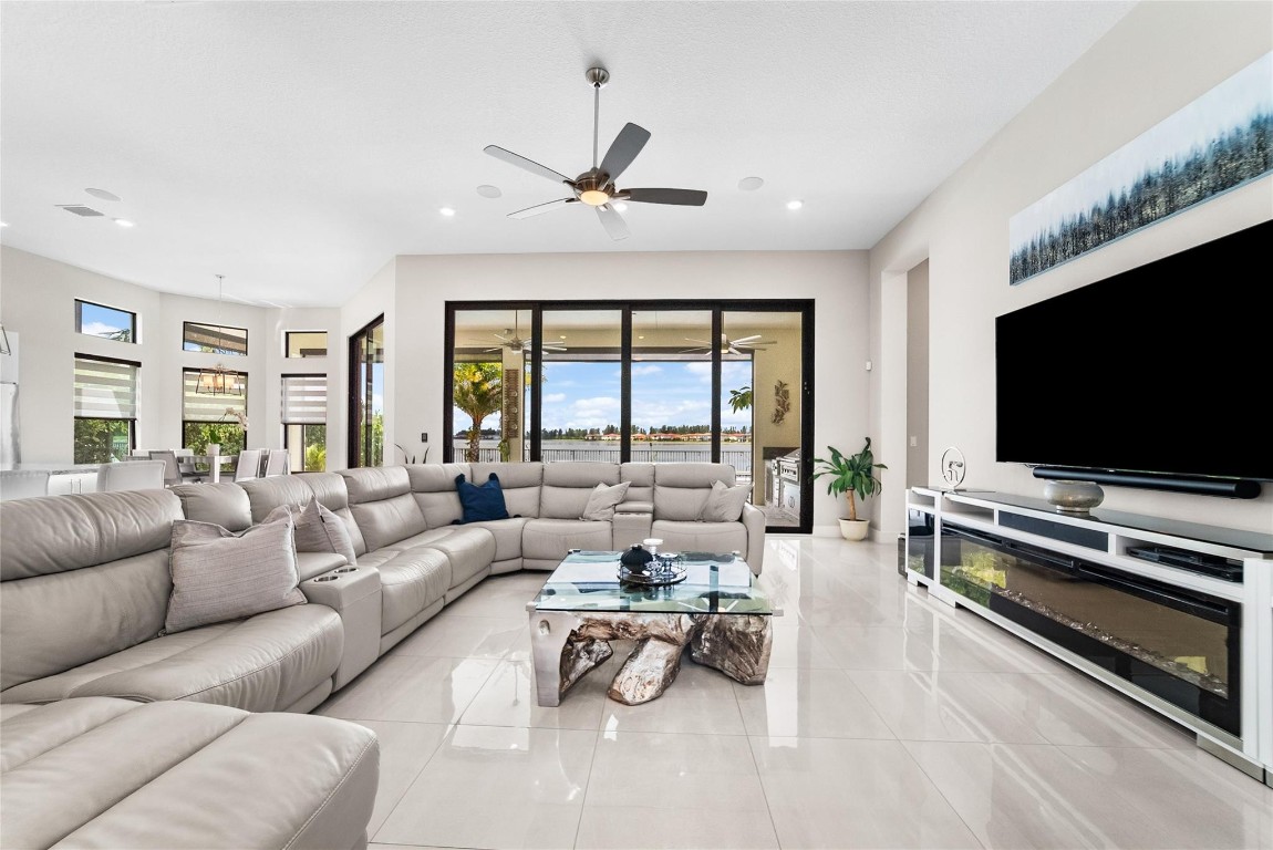 Parkland Bay - Residential