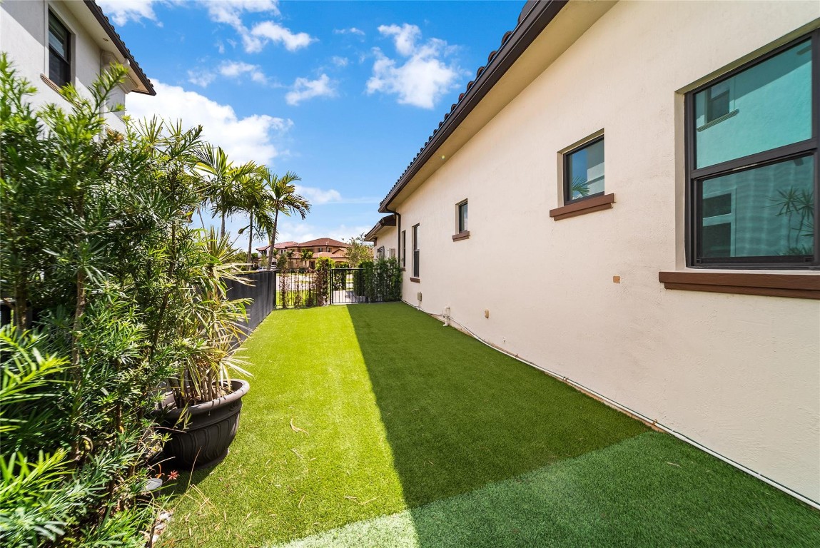 Parkland Bay - Residential