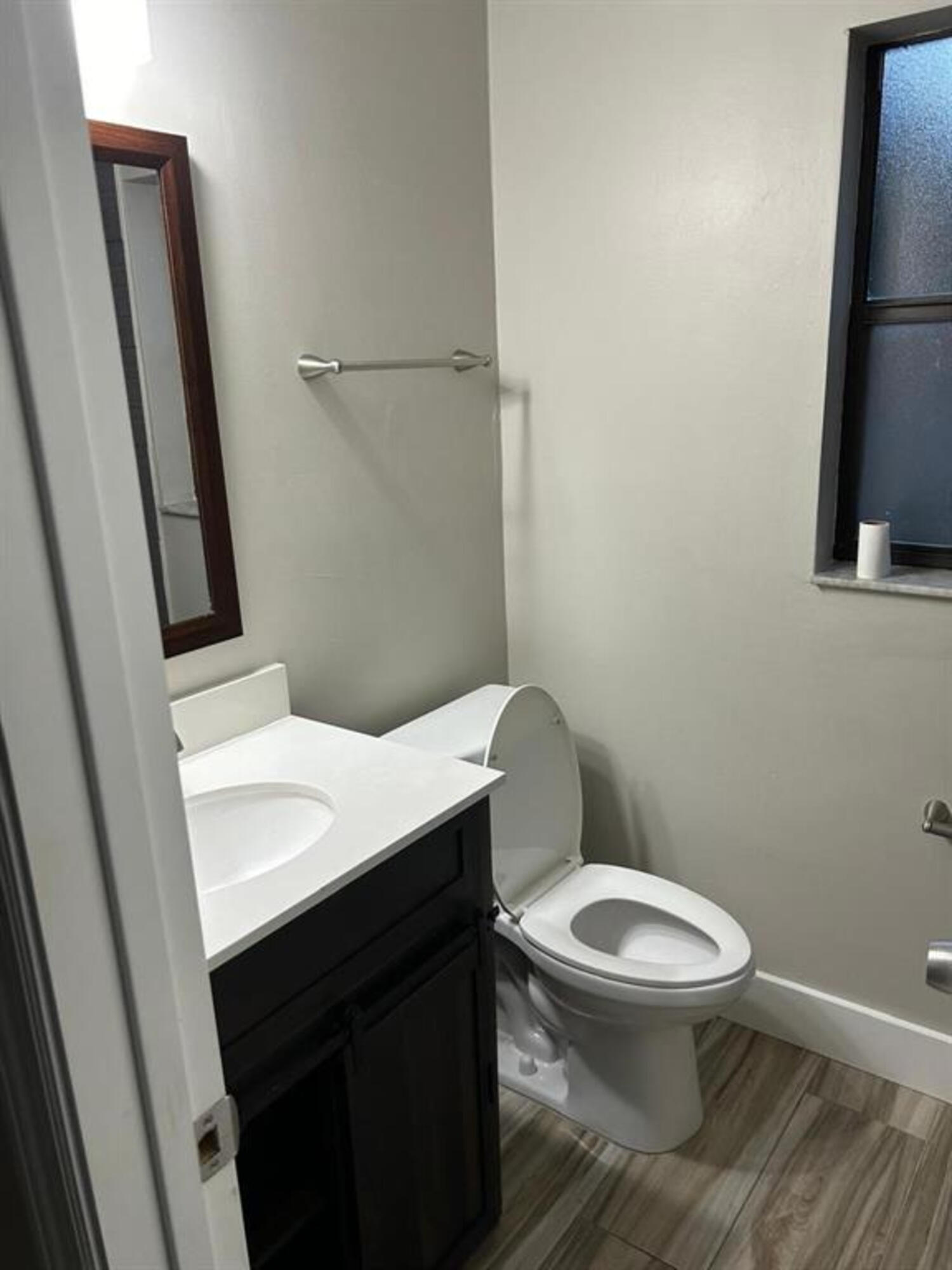 CASTLEWOOD - Residential Lease
