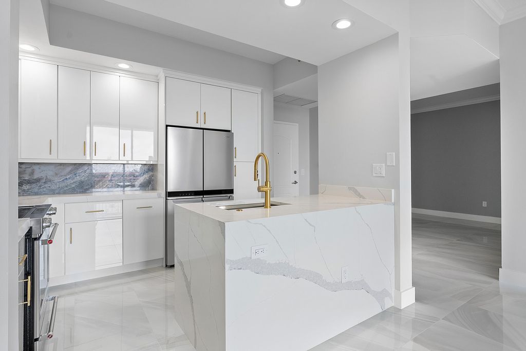 Photo of 801 S Olive Avenue #702, West Palm Beach, FL 33401 (MLS # R10950871)