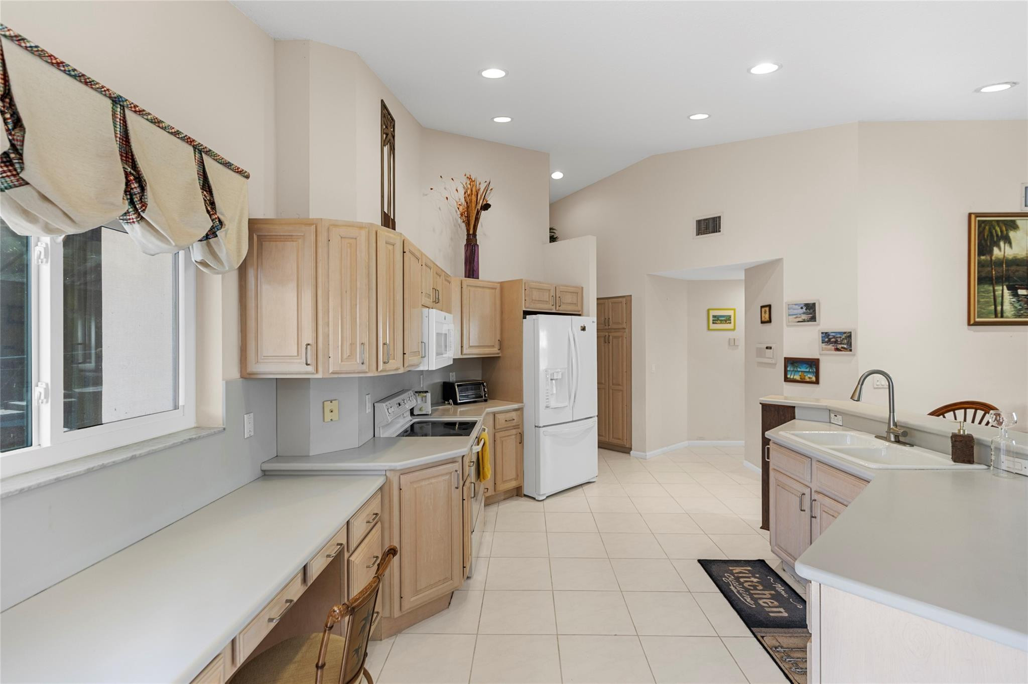 WESTPORT 2ND SECTION - Residential