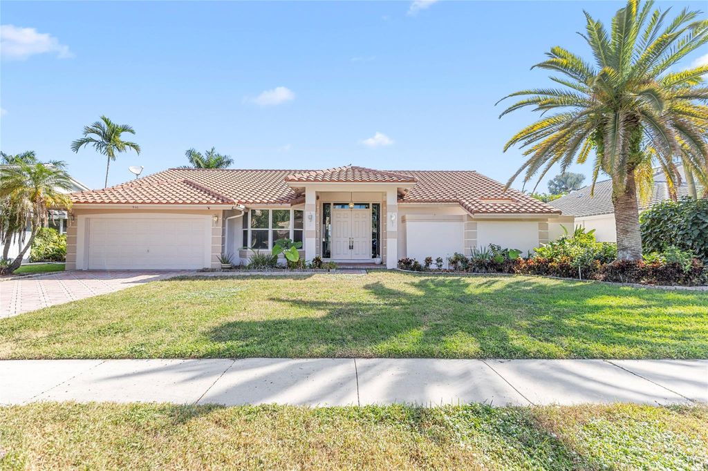 Photo of 560 NW 110th Avenue, Plantation, FL 33324 (MLS # B26018222)