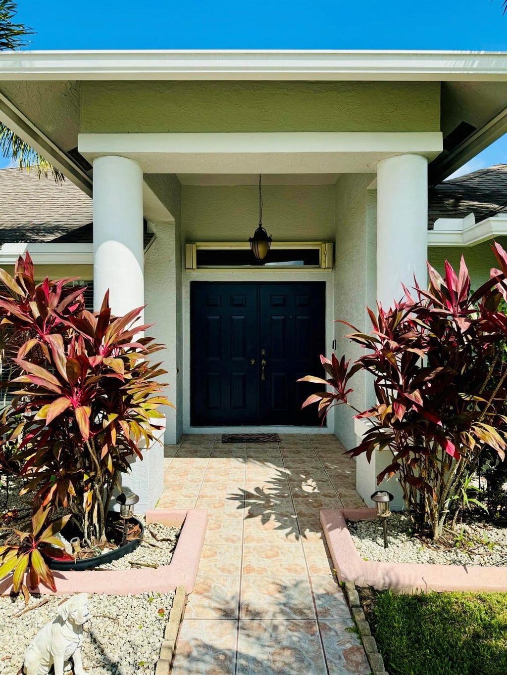 Photo of 373 SW Donna Terrace, Port Saint Lucie, FL 34984 (MLS # R11021613)